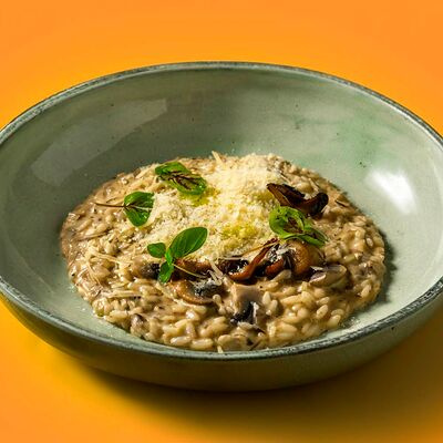 Ризотто грибноев Молния по цене 3700 ₸