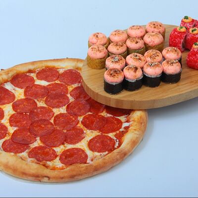 Комбо На Троих в Рис Экспресс по цене 2050 ₽