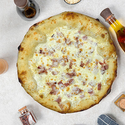 Сырные уголки с ветчиной в Risoy по цене 725 ₽