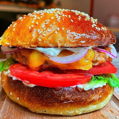 Биг-тейсти в Гастропаб Ёж по цене 720 ₽