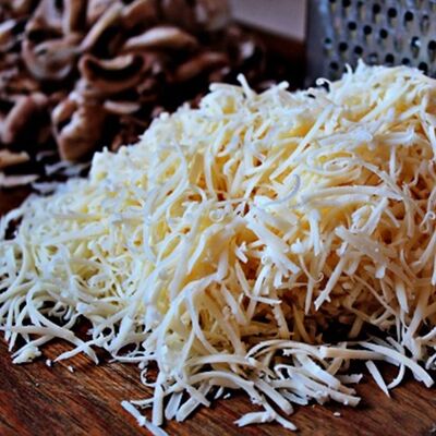 Дополнительный наполнитель (грибы и сыр) в Шашлычная Дичь по цене 49 ₽