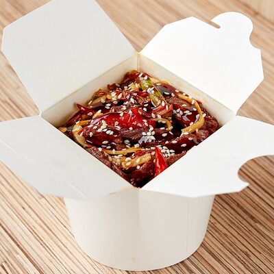 Вок с курицей и грибамив Papa Doni по цене 335 ₽