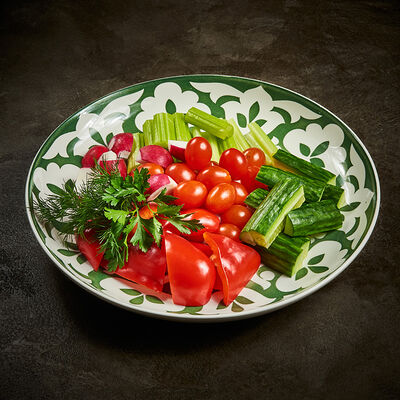 Ассорти свежих овощей на компанию в Гранат по цене 1420 ₽