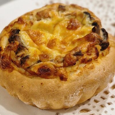 Мясная корзинка в Пекарня Хлеб да Булочки по цене 98 ₽