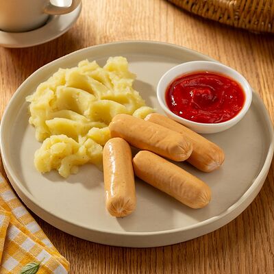 Сосиски с картофельным пюре в Шоколадница по цене 390 ₽