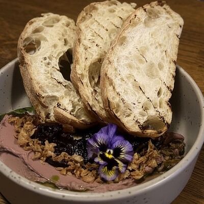 Куриный паштет с карамелизированным луком в Порт по цене 490 ₽