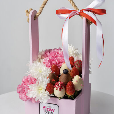 Деревянный ящик фиеста в FlowBerry по цене 4190 ₽