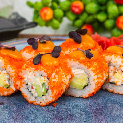 Ролл Калифорния манго в Луиджи & Тосё по цене 439 ₽