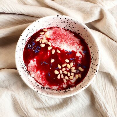 Каша рисовая Протертая малина и кедрв KOKK по цене 550 ₽