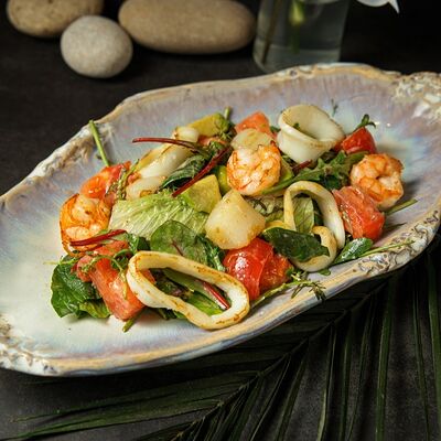 Салат с морепродуктами в Эбби Noodles & Sushi Bar по цене 826