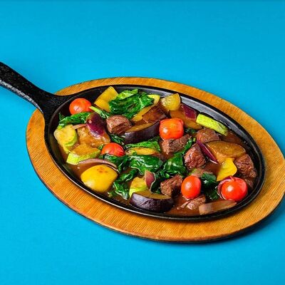Сковородка с говядиной в Mesto Sushi & Grill по цене 550