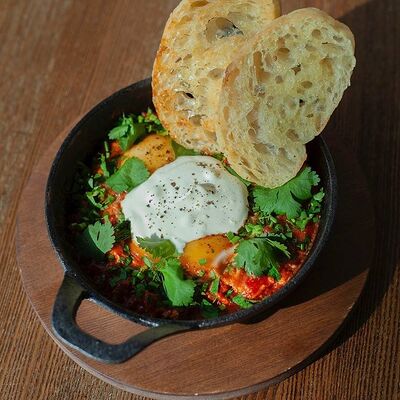 Шакшука в Гости, бистро по цене 390 ₽