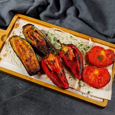 Салат Овощи на мангале в Армянская кухня по цене 699 ₽