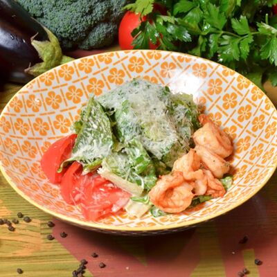 Салат Цезарь с креветками в АйДаБаран по цене 850 ₽