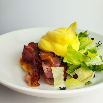 Картофельная вафля с лососем в Атмосфера по цене 710 ₽