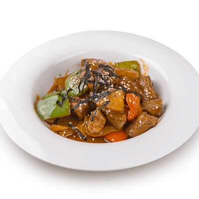 Свинина по-сычуаньски в Томаго по цене 680 ₽