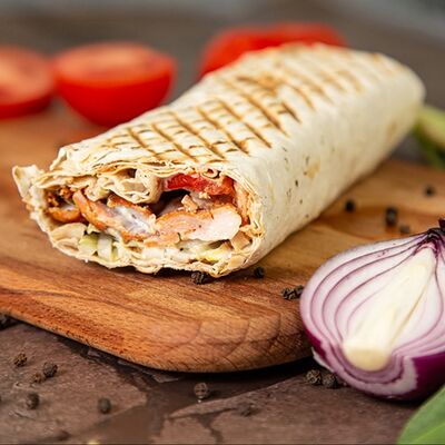 Классическая шаурма в Шаурма &Гриль Халяль по цене 440 ₽