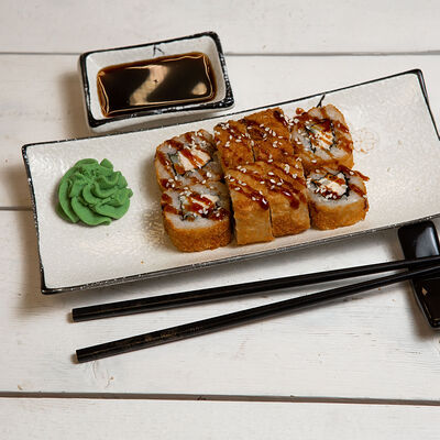 Ролл в темпуре Чикен в 4 Лосося по цене 409