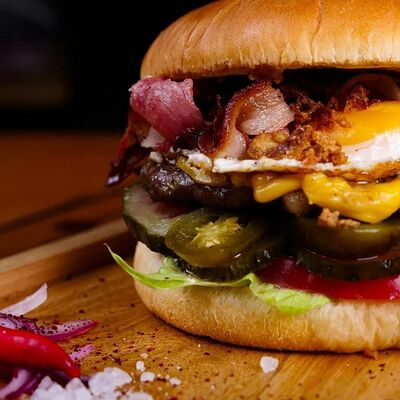 Марк бургер в Сербскийбургер по цене 650 ₽