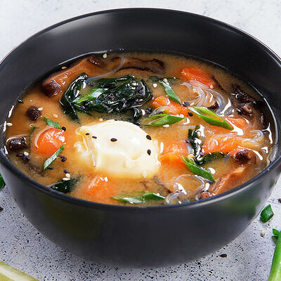 Мисо суп сливочный с лососем в Суши Мастер по цене 180 ₽