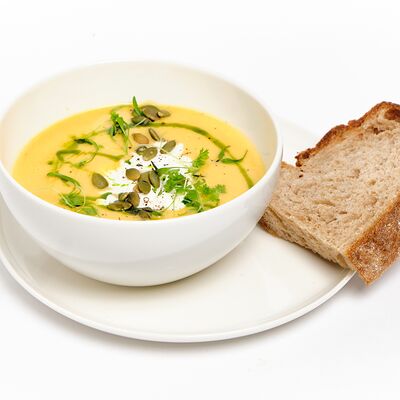 Тыквенный крем-суп со страчателлой в Ciro bistro по цене 750 ₽