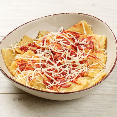 Мамма Мия, Равиоли с говядиной и вялеными помидорамив Пельменная - КулинарияГранат по цене 360 ₽