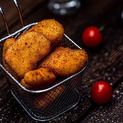 9 наггетсовв Мистер Гирос по цене 230 ₽