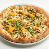 Пицца с курицей и брокколи в Чиполетти