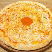 Пицца Маргарита в La Prima