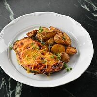 Свиная шея с грибным дюкселем в 12 kitchen & wine