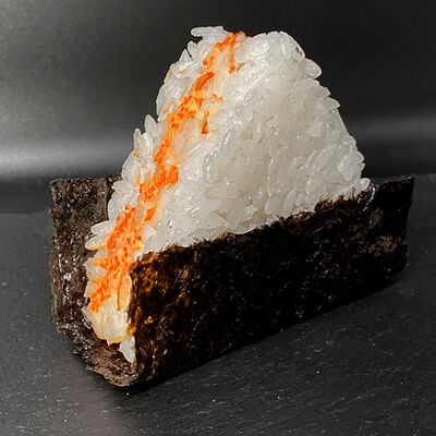 Онигири Креветка в Поедем поедим по цене 180 ₽