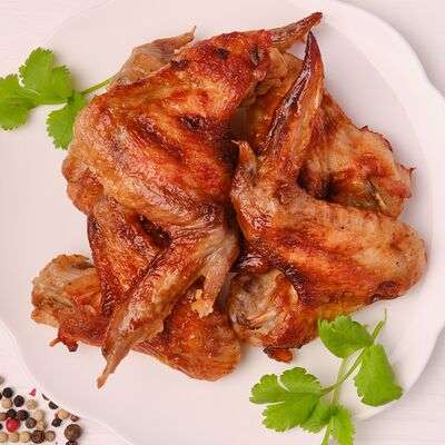 Крылья куриные барбекю жареные в Бахетле по цене 174 ₽