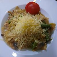 Паста с куриной грудкой в Россвик