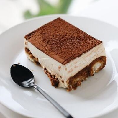 Тирамису классическийв Renoir coffee по цене 290 ₽