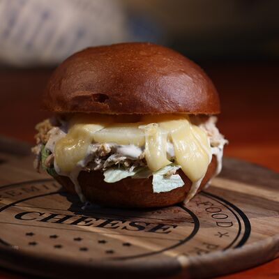 Гавайский Бургерв CHEF BURGER по цене 550 ₽