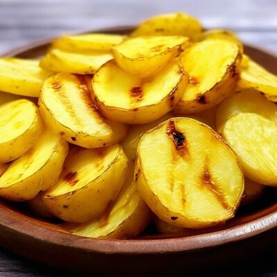 Картофель на мангале в Уголок вкуса №1 по цене 170 ₽
