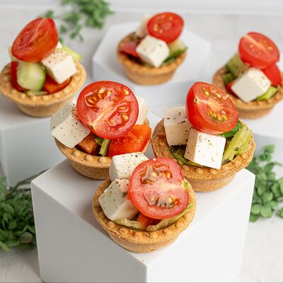 Тарталетки с Греческим салатом в KanapeFest по цене 2541 ₽