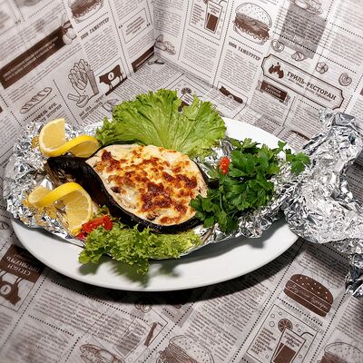 Форель по-царски с морепродуктами в Левон по цене 1550 ₽