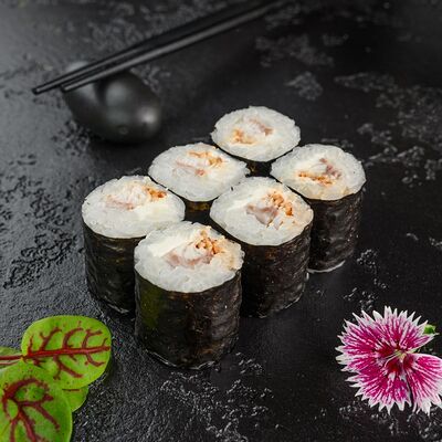 Ролл с угрем и сыром в Суши Профи по цене 529 ₽
