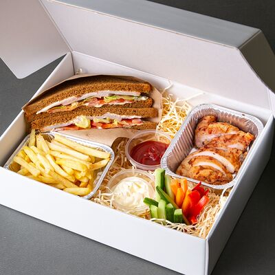 Food Box Детский с сендвичем в Food Art Catering по цене 699 ₽