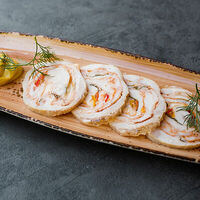 Фирменный куриный рулет в Дюшес