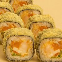 Горячий ролл Фуджи темпура в Hakuna Matata