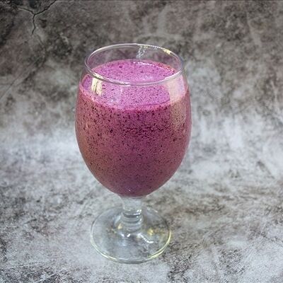 Молочный коктейль из голубики в Вьетнамская кухня CYCLO по цене 469 ₽