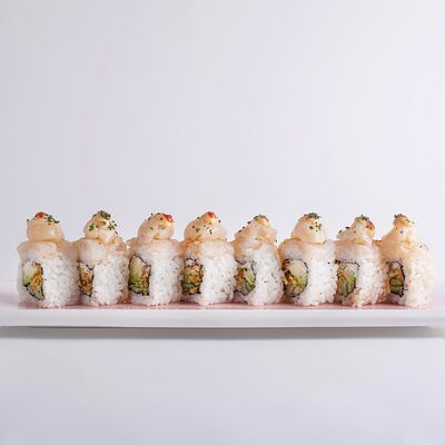 Гребешок с креветками и унаги-маракуйя в Lili New Wave Sushi по цене 920 ₽