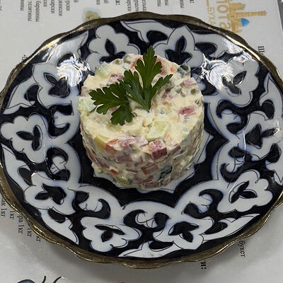 Оливье в Золотая Бухара по цене 435 ₽