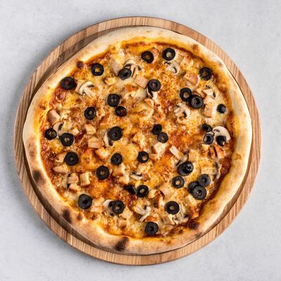 Пицца с курицей, грибами и оливками в Pizza Solo по цене 1899 ₸