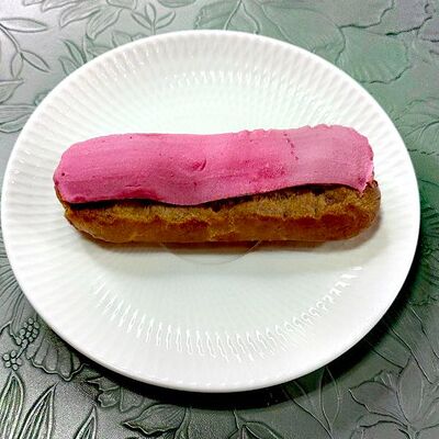 Ягодный эклер в La Vida loca по цене 250 ₽