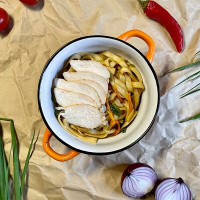 Лапша wok с овощами в Yammishop по цене 220