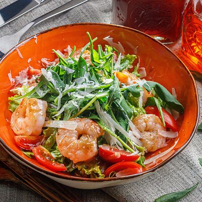 Салат Ассоль с креветкой в Досытаевский по цене 540 ₽