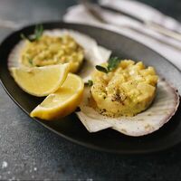 Тартар из гребешка и авокадо в Вирид ярд